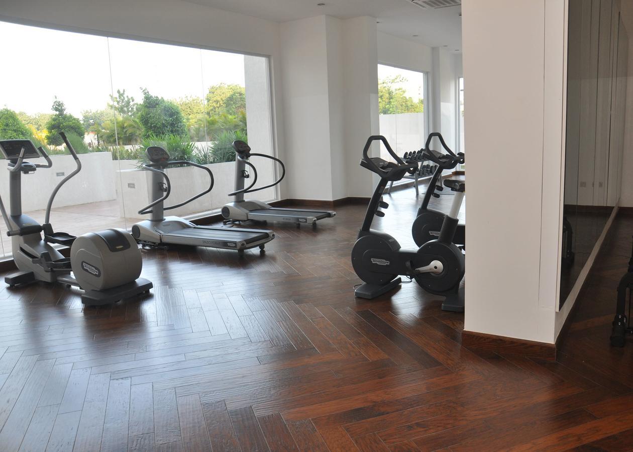 The Gallery Premier Suites Accra Exteriör bild