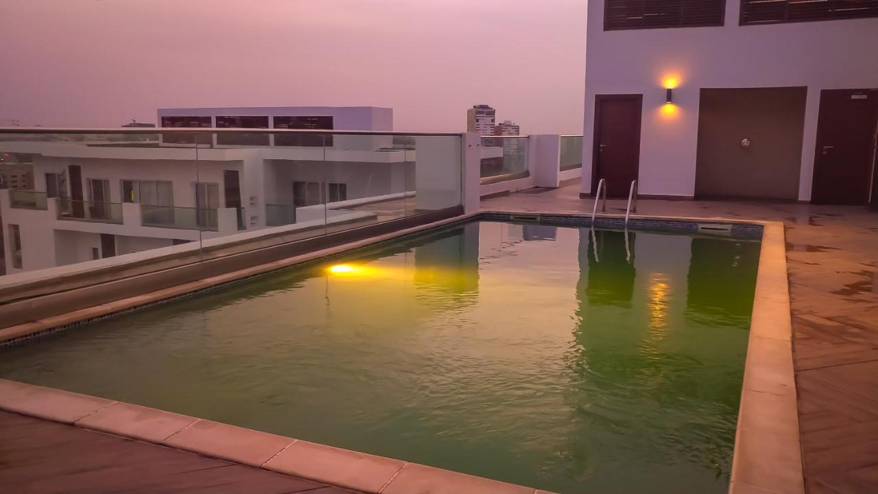 The Gallery Premier Suites Accra Exteriör bild